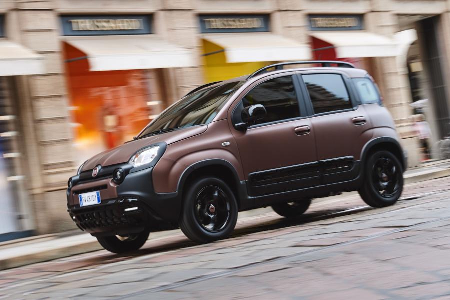  Fiat Panda Trussardi (319) 2019 года  (фото 17 из 43)